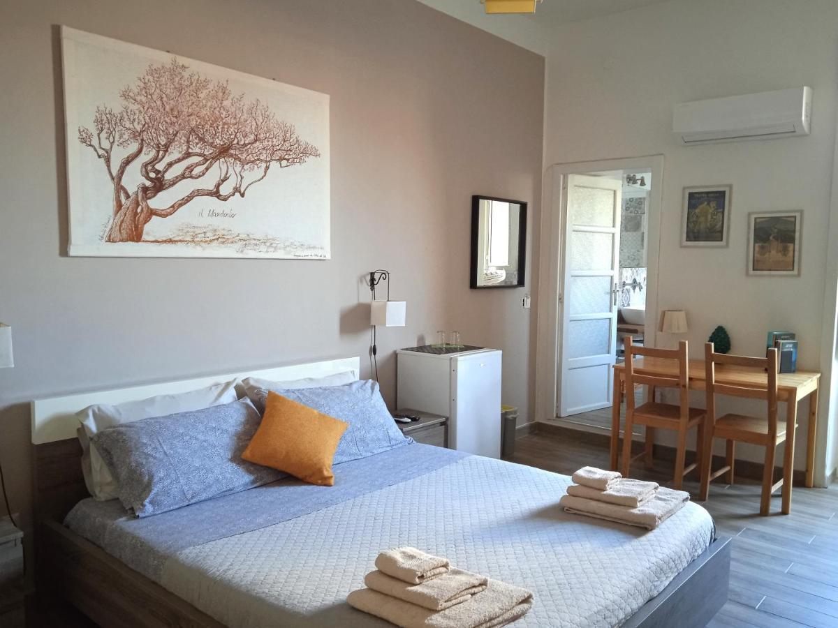 ホテル La Casa Di Aneupe シラクーサ エクステリア 写真
